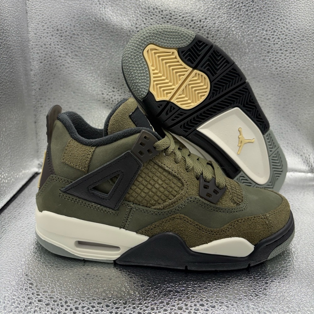 Jordan Air Jordan 4 SE Boys' Olive Black White Sneakers US 3.5Y FB9928-200